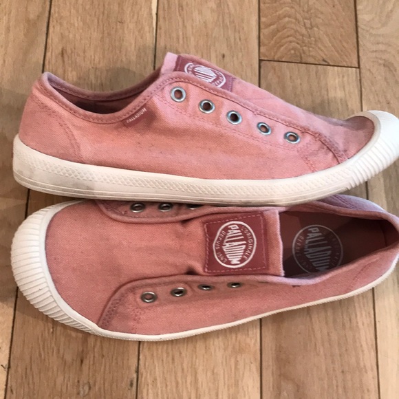 Shoes - Picture 3 of 3